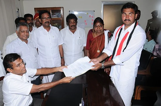 40 தொகுதிகளிலும் அ.தி.மு.க வேட்பாளர்கள் மனு தாக்கல்!