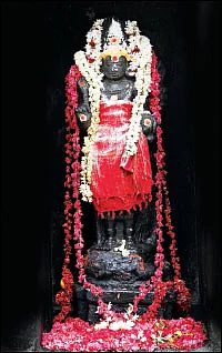 குறை தீர்க்கும் கோயில்கள் - 1 - கர்ப்பம் காக்கும் பாலாம்பிகை