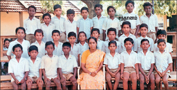 விகடன் மேடை - சந்தானம்