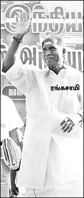 'பொறுப்பு' இல்லாத அமைச்சர்கள்!