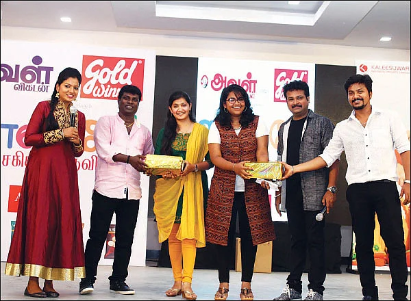கோவை ஜாலி டே.... தில்லு ப்ளஸ் லொள்ளு!