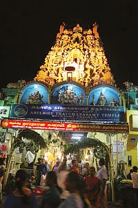'தாயாகி வந்தான்!’