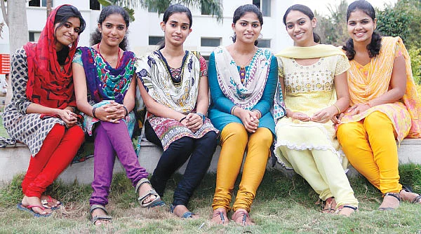 படிப்ஸ் எரிப்ஸ் ரசிப்ஸ்