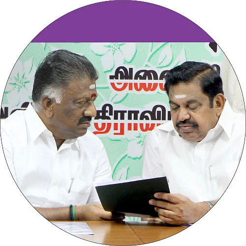 “யாரும் தினகரனுக்கு எதிராக வாய் திறப்பதில்லை!” - பொங்கிய பன்னீர்... இறுகிய எடப்பாடி...