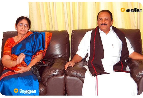 தலைவர்களின் பவர் பேங்க்!