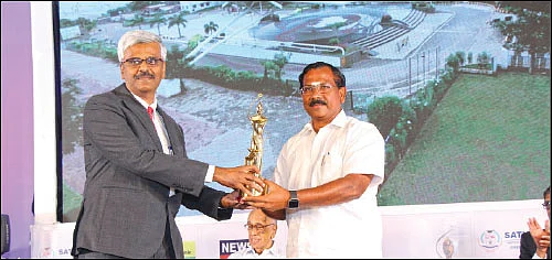 பிசினஸ் சூப்பர் ஸ்டார்ஸ்!