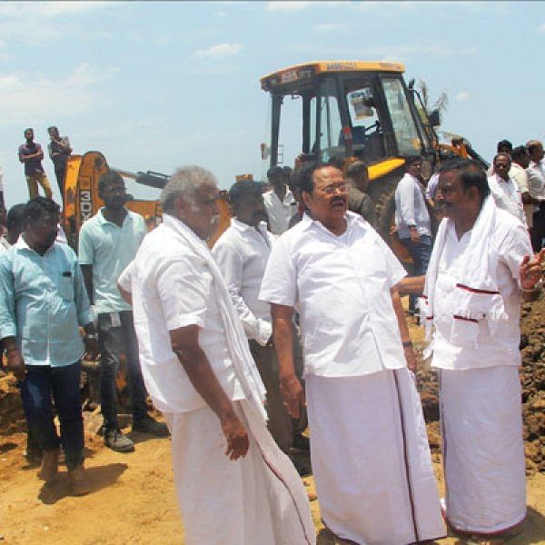 மெரினா தடை... தகர்ந்த கதை!
