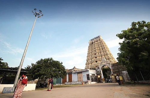 ஏகாம்பரநாதருக்கு தங்கத்தேர்... திருப்பணியில் பங்கேற்போம்!