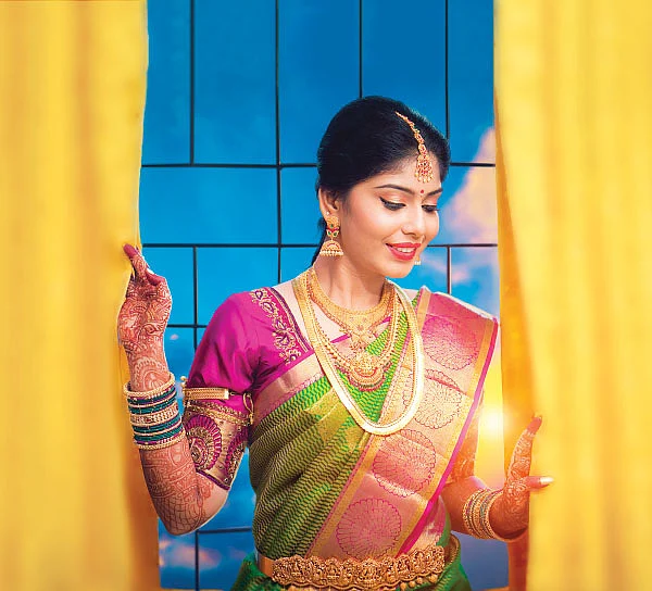 சேலை கட்டும் பெண்ணுக்கொரு ஆசை உண்டு!
