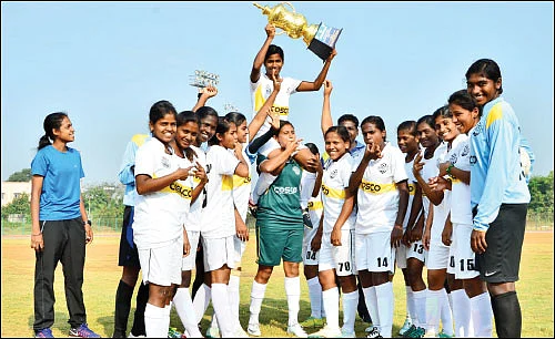 அவள் விருதுகள் - சாதனைப் பெண்களின் சங்கமம்