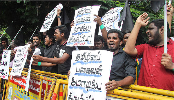 காவிரி: துரோகத்தின் போர் - சுகுணா திவாகர்