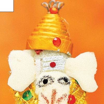 கொசுமருந்து பாட்டிலில் குட்டிப் பிள்ளையார்!
