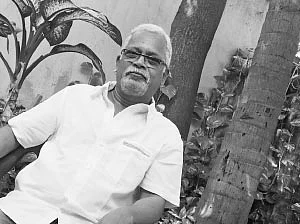 “எழுத்தாளர்களை உருவாக்குகிறேன்... குடிகாரர்களை அல்ல!”
