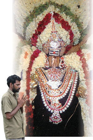 இதோ எந்தன் தெய்வம்! - 11