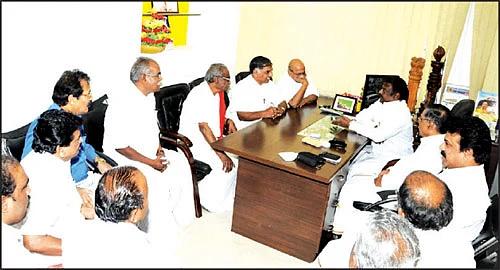 மாற்று அரசியல் மலராதா..?