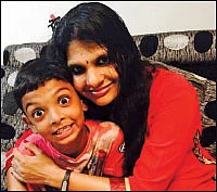 குழந்தைகள் உங்களைப் பார்த்துக்கொண்டே இருக்கிறார்கள்!