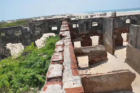 ஆழிப்பேரலைக்குள் மூழ்கிப்போன தனுஷ்கோடி!
