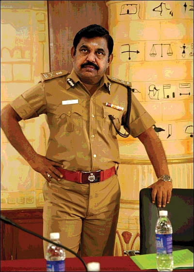 போராடும் தமிழ்நாடு... அடக்கும் அரசு... அத்துமீறும் போலீஸ்!