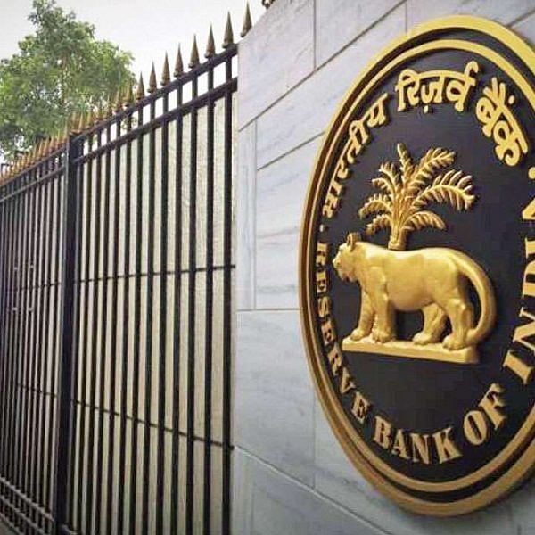 ``பொதுத்துறை வங்கிகளில் உரிமை கோரப்படாத ரூ.35,012 கோடி!