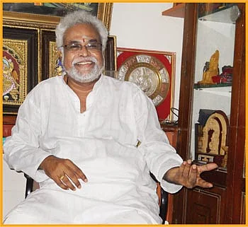 ''கலைகளில் வாழ்கிறான் கடவுள்!''