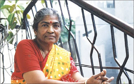 அவள் கிளாஸிக்ஸ்