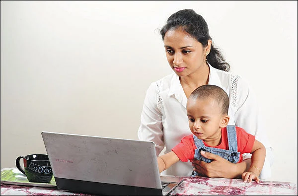 பாலூட்ட நேரமில்லையா? - வேலைக்குச் செல்லும் அம்மாக்களுக்கு ஆலோசனைகள்!
