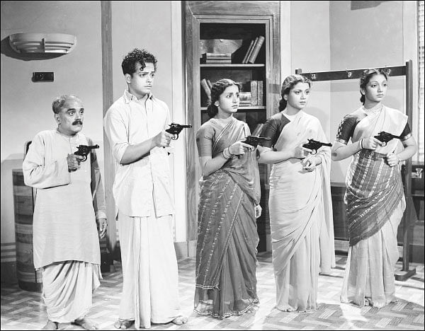 அடிமை முதல் ஆணவம் பிடித்தவள் வரை!