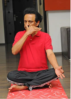 குடும்பத்தை நேசித்தால் புகைப்பதை நிறுத்துங்கள்!