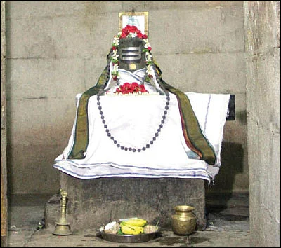 தோஷம் தீர்க்கும் லிங்கங்கள்!