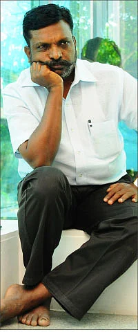 "ஆட்சியில் எமக்கு பங்கு வேண்டும் !”