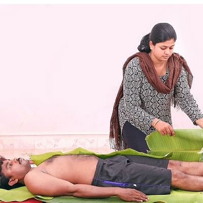 புத்துணர்வு தரும் வாழை இலைக் குளியல்!