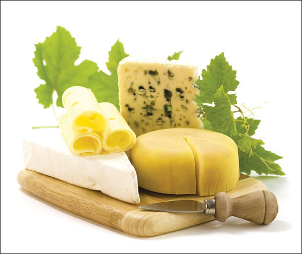 சீஸ் - வளரிளம் பெண்களுக்கு வளமான உணவு