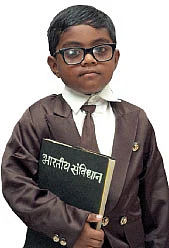 அவதார் - சிந்திக்க வைத்த சின்ன அம்பேத்கர்கள் !