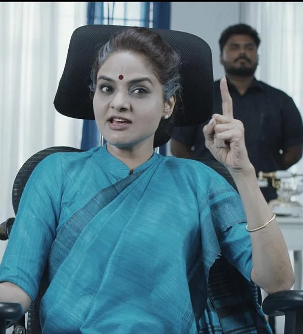 "அந்த வருத்தம்தான் மீண்டும் தீவிரமா நடிக்கக் காரணம்!" - மதுபாலா