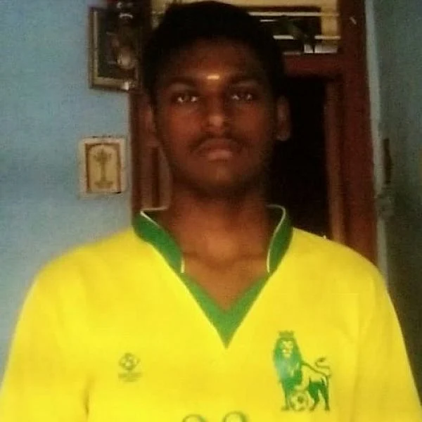 `அசிங்கமா பேசாதீங்க, பணத்தைக் கொடுத்திடுறேன்!'- பி.இ மாணவரை வெட்டிக்கொன்ற கந்துவட்டிக் கும்பல்