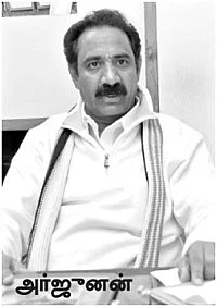 அ.தி.மு.க-வில் இருப்பவர்களே... அ.தி.மு.க-வில் இணைவார்களா?