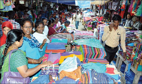 அங்காடித் தெரு! -2 - ஈரோடு கனி மார்க்கெட்... சிறு வியாபாரிகளின் சொர்க்கம்!