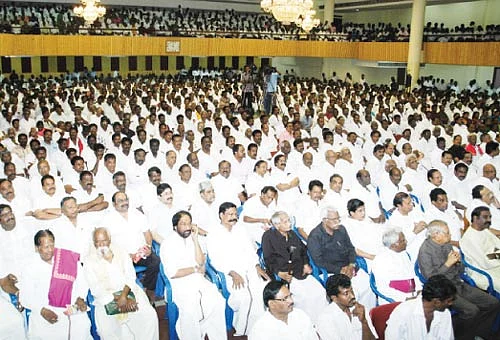 ''திராவிட உத்கல வங்கா.. இதை எழுதியது நானா?''