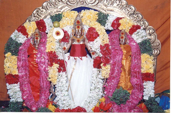 கந்தனருள் ஓங்கும் பொங்கு திருத்தலம் !