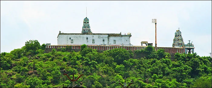 அரங்கன் தரிசனம்... மந்திர ஸ்வீகாரம்... திருப்பங்கள் தரும் திருநீர்மலை!