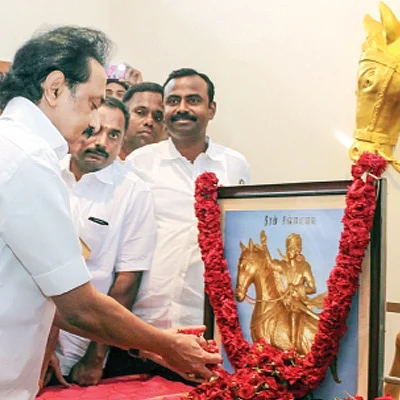 தீவிரம் காட்டும் தி.மு.க... மிதப்பில் அ.தி.மு.க.!