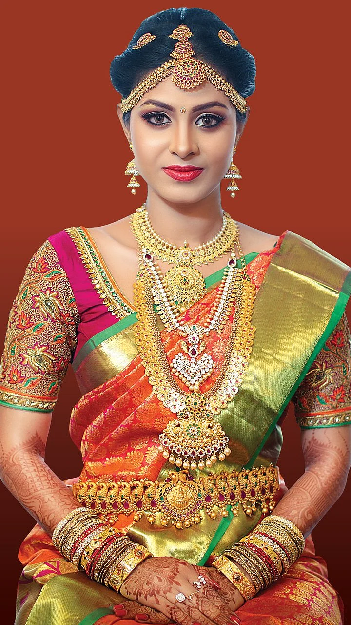 யுனிவர்சல் பிரைடல் மேக்கப்