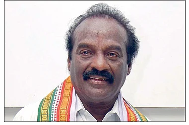 வசந்தகுமார் ஆஸ்திரேலிய பறவை... பொரிந்துதள்ளும் பொன்.ராதாகிருஷ்ணன்!