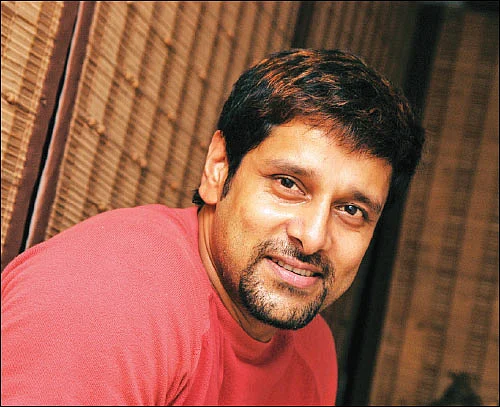 “பெண்களால் இயங்குகிறது என் உலகம்!”