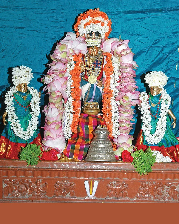 சக்தி தரிசனம் - குழந்தை வரம் அருளும் ‘கொலுசு’ பிரார்த்தனை!