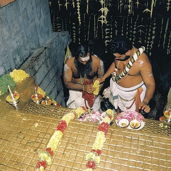 சபரிமலைக்கு மாலை அணியப் போகிறீர்களா? கண்டிப்பாக இதையெல்லாம் கடைப்பிடியுங்கள்? வீரமணிராஜு