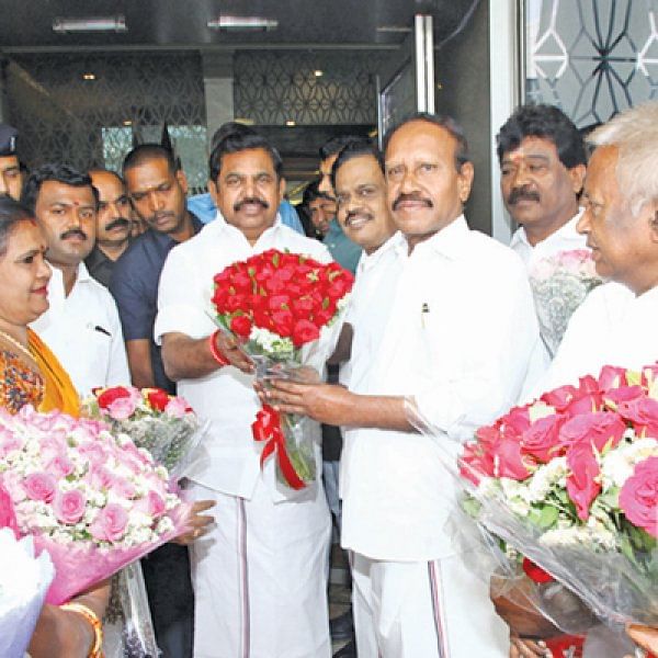 “சந்திக்க வர வேண்டாம்!” - எடப்பாடிக்கு மோடி கட்டளை
