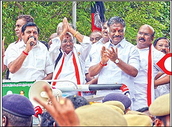 2017- ல் தமிழகத்தைத் தடதடக்கவைத்த டாப் 50 சம்பவங்கள்