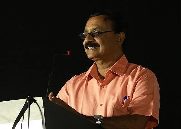 "சிவாஜி இங்கிலீஷ் சரியில்லைனு சொன்ன நாகேஷ்!" - 'வசந்த மாளிகை' விழா ஹைலைட்ஸ்