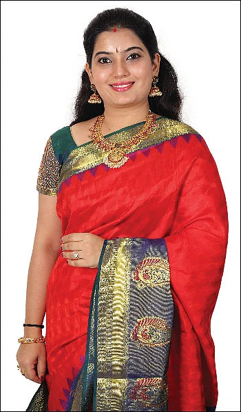 பெண்மையைக் கொண்டாடுவதே நவராத்திரி!